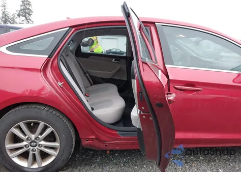 2015 Hyundai Sonata Se from USA, damaged, VIN 5NPE24AF6FH070902